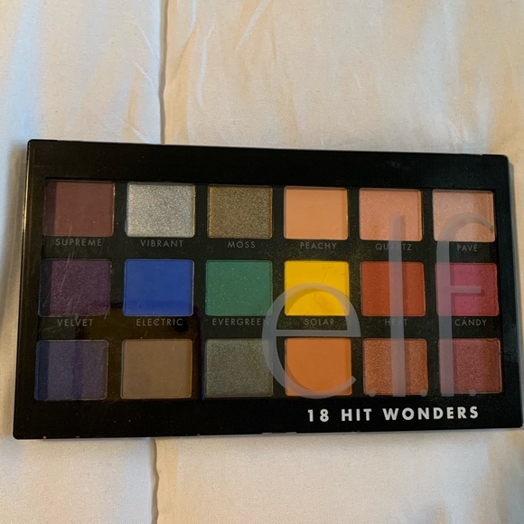 🧡4/$20 elf 18 hit wonders palette🧡